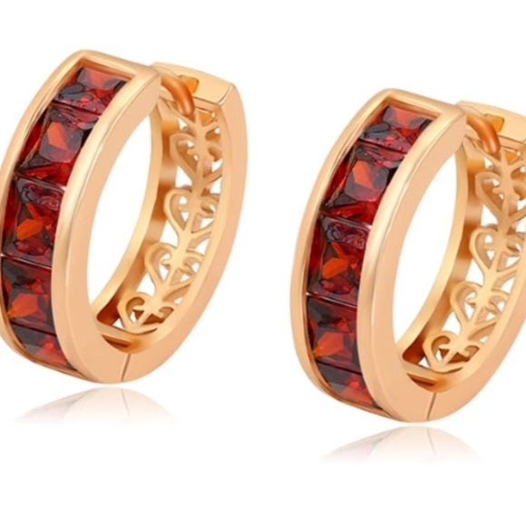 18K gold filled color Earrings - Picture 2 of 2